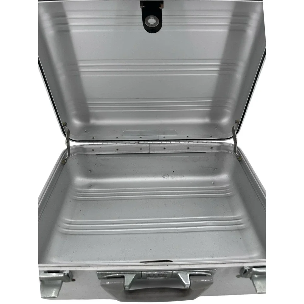 Vintage Aluminum Briefcase Suitcase Tool Case W/Snap-On Tool Pallet Insert *SEE